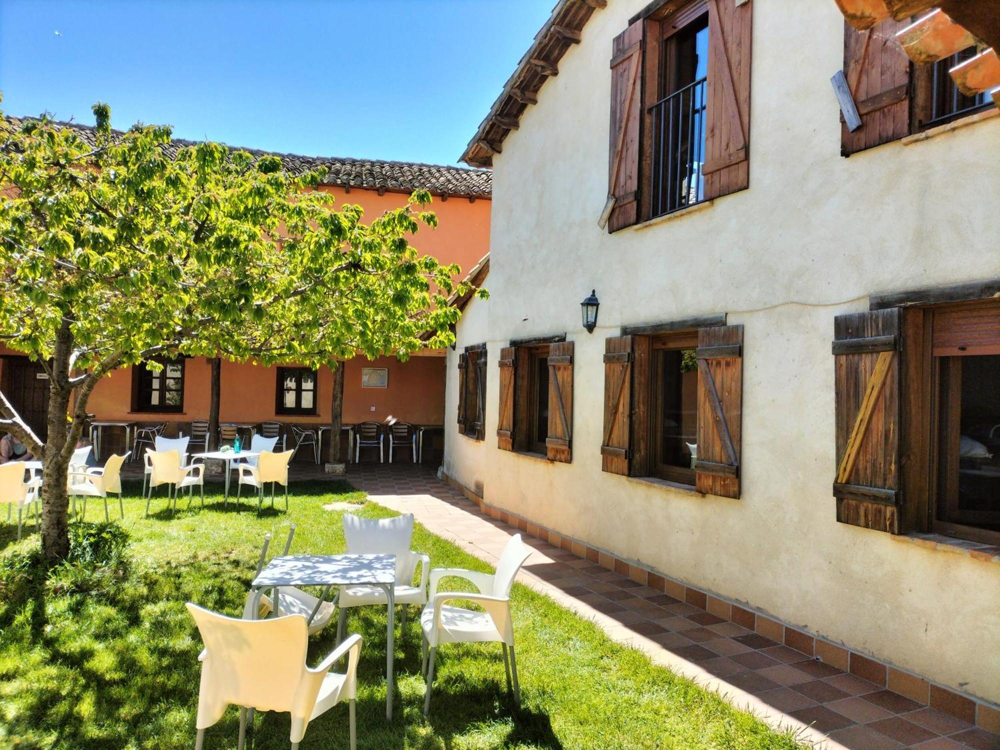 Don Camino Low Cost Villalcázar de Sirga Exterior foto